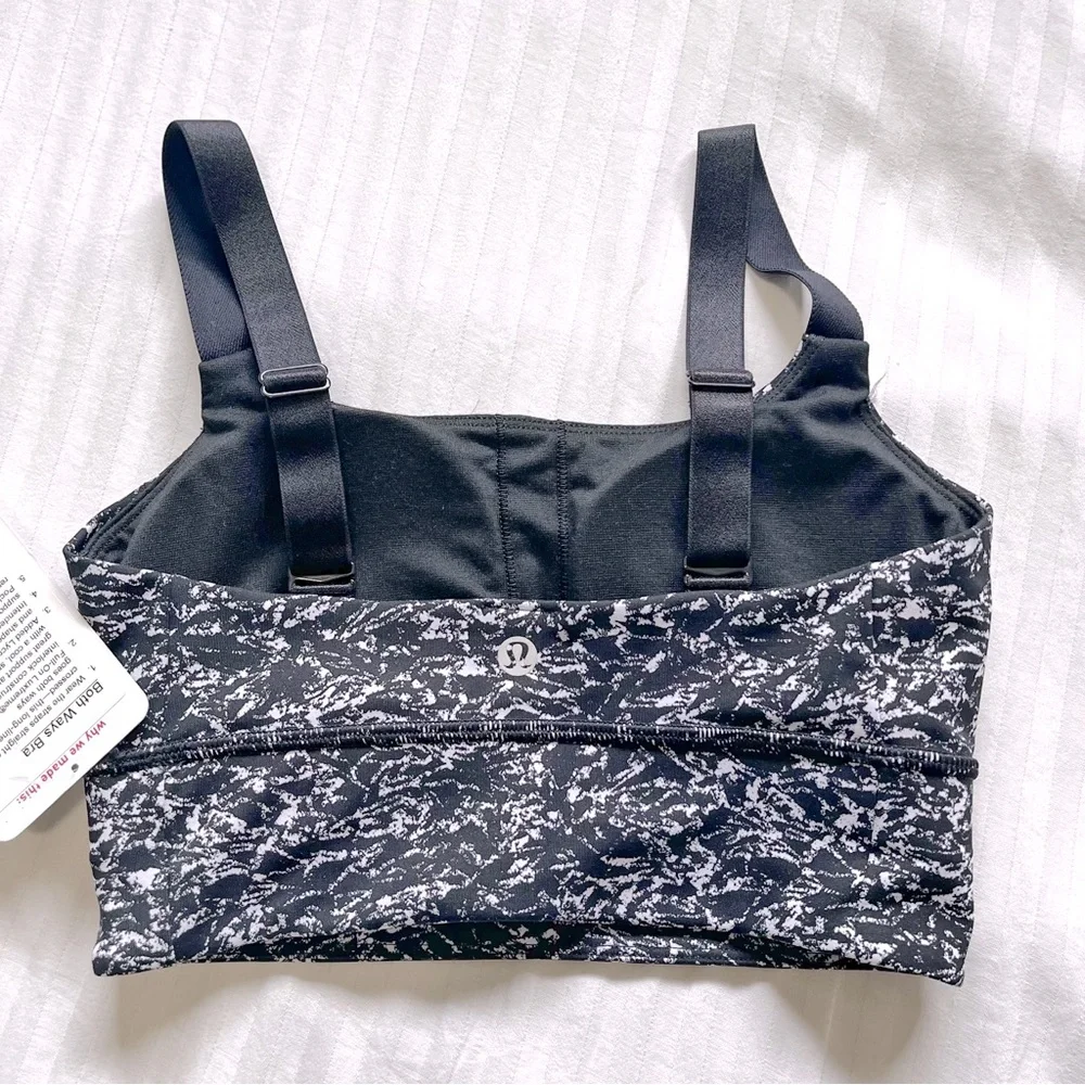 NWT Lululemon Both Ways Bra Iced Wave White Black size 4 - Picture 8 of 14
